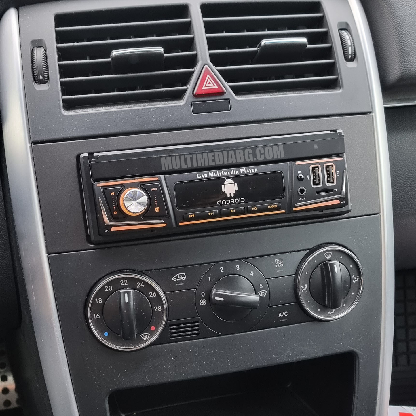 Универсална мултимедия Единичен дин