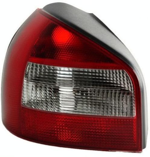 Ляв стоп TYC за Audi A3 (1996-2003)